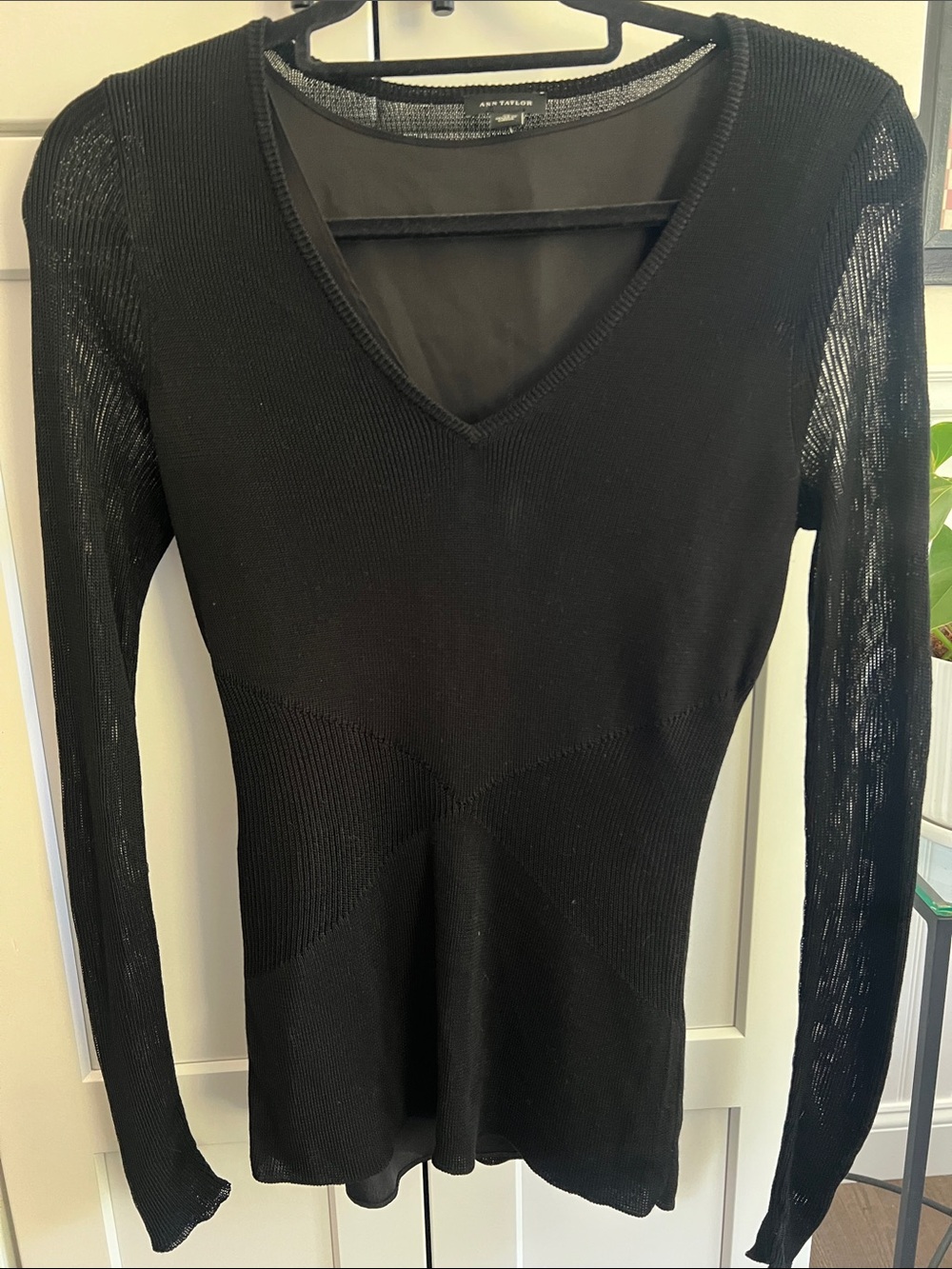 Ann Taylor Black V-Neck Knit Top with Subtle Texture